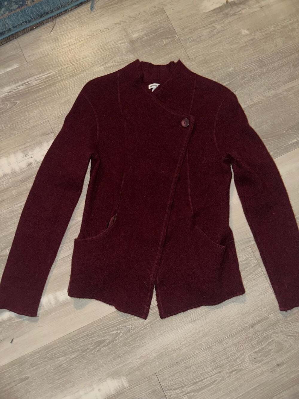 Alexandra Bartlett Women's Burgundy 100% Wool Asymmetric Button Cardigan Sweater